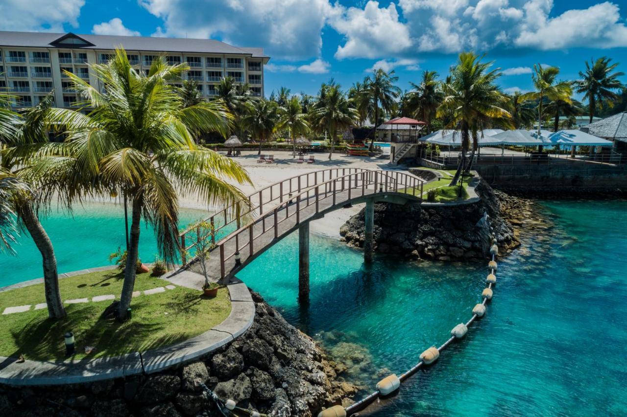 Palau Royal Resort Koror Buitenkant foto