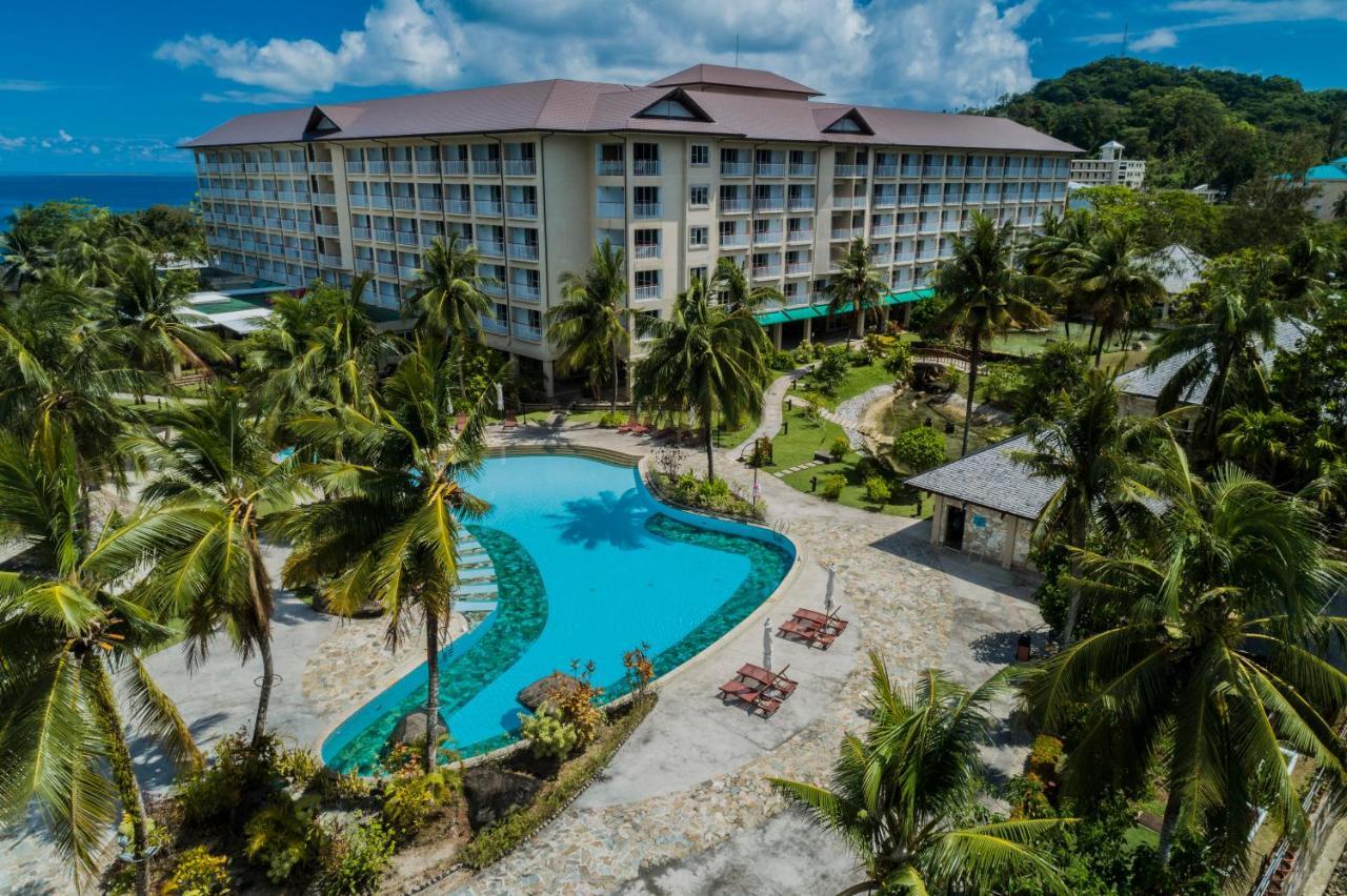 Palau Royal Resort Koror Buitenkant foto