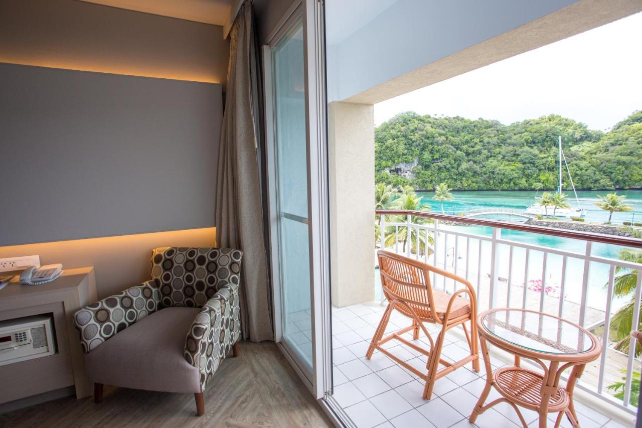 Palau Royal Resort Koror Buitenkant foto
