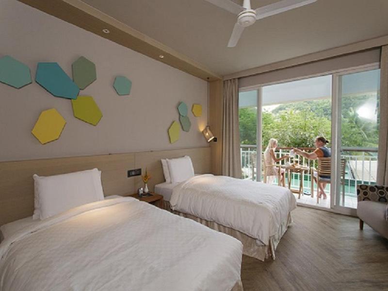 Palau Royal Resort Koror Buitenkant foto